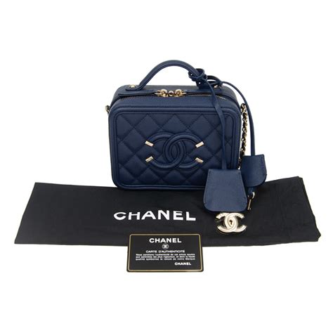 chanel vanity case香港|Chanel Vanity Case 金扣單肩包 A93342 .